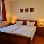 Reethaeuser Auf Ruegen Apartmanhotel