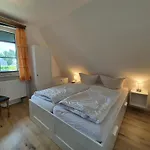 Reethaeuser Auf Ruegen 3*