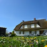 Reethaeuser Auf Ruegen Apartmanhotel 3*