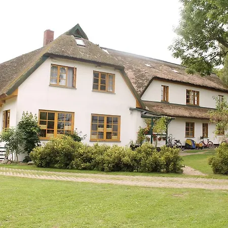 Hotel apartamentowy Reethaeuser Auf Ruegen