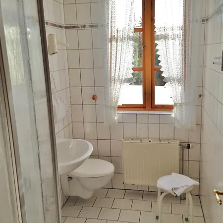 Reethaeuser Auf Ruegen 4*