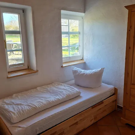 Reethaeuser Auf Ruegen Hotel apartamentowy Middelhagen