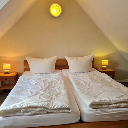 Hotel apartamentowy Reethaeuser Auf Ruegen 3*
