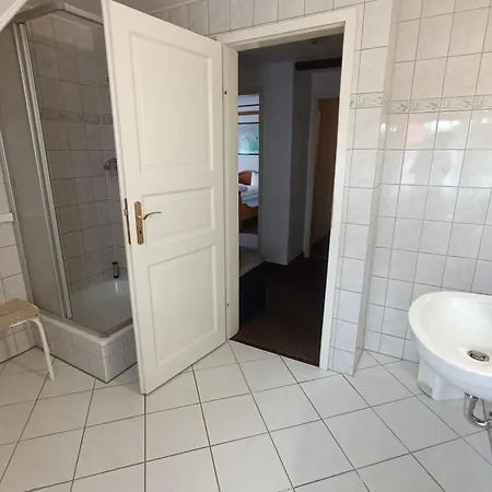 Reethaeuser Auf Ruegen Lägenhetshotell 4*