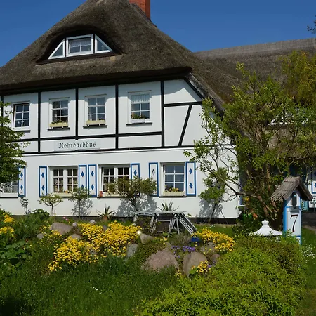 Reethaeuser Auf Ruegen Lejlighedshotel Middelhagen