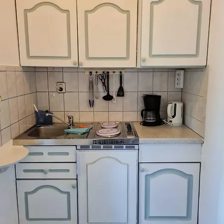 Reethaeuser Auf Ruegen Lejlighedshotel Middelhagen