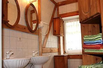 Reethaeuser Auf Ruegen Lejlighedshotel Middelhagen