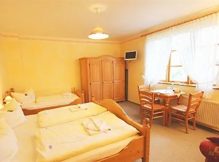 Reethaeuser Auf Ruegen Middelhagen