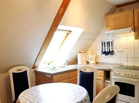 Reethaeuser Auf Ruegen Middelhagen