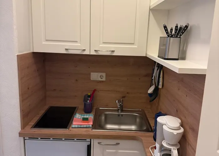 Aparthotel Reethaeuser Auf Ruegen Middelhagen